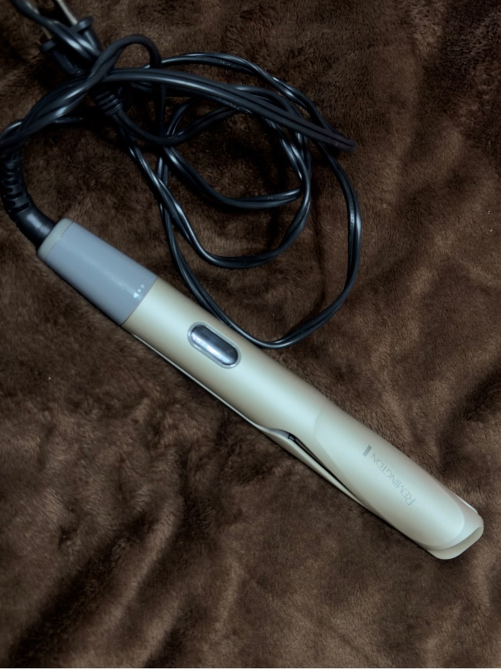 Remington Cream and Gray Ceramic Styling Iron